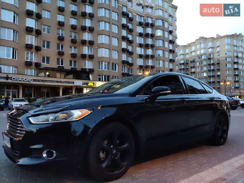 Седан Ford Fusion 2015 в Києві