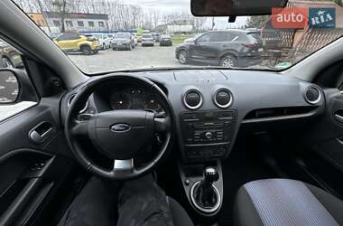 Хетчбек Ford Fusion 2010 в 