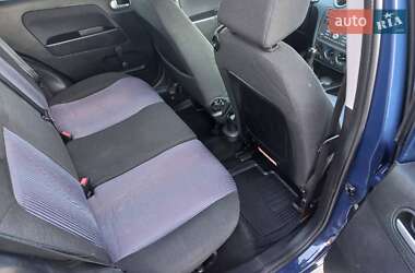 Хэтчбек Ford Fusion 2012 в 