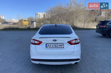 Седан Ford Fusion 2014 в 