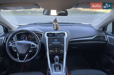 Седан Ford Fusion 2014 в 