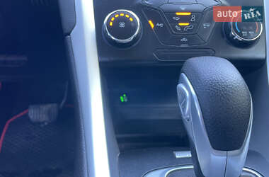 Седан Ford Fusion 2014 в 
