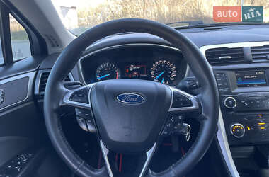 Седан Ford Fusion 2014 в 