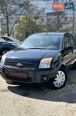 Хэтчбек Ford Fusion 2009 в 