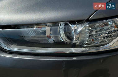 Седан Ford Fusion 2013 в 