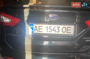 Седан Ford Fusion 2013 в 