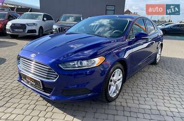 Седан Ford Fusion 2015 в 