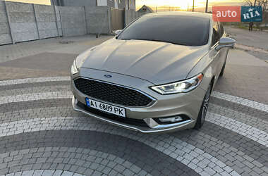 Седан Ford Fusion 2017 в 
