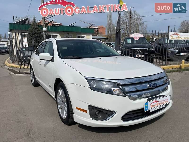 Седан Ford Fusion 2011 в 