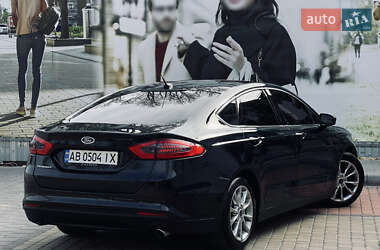 Седан Ford Fusion 2014 в 