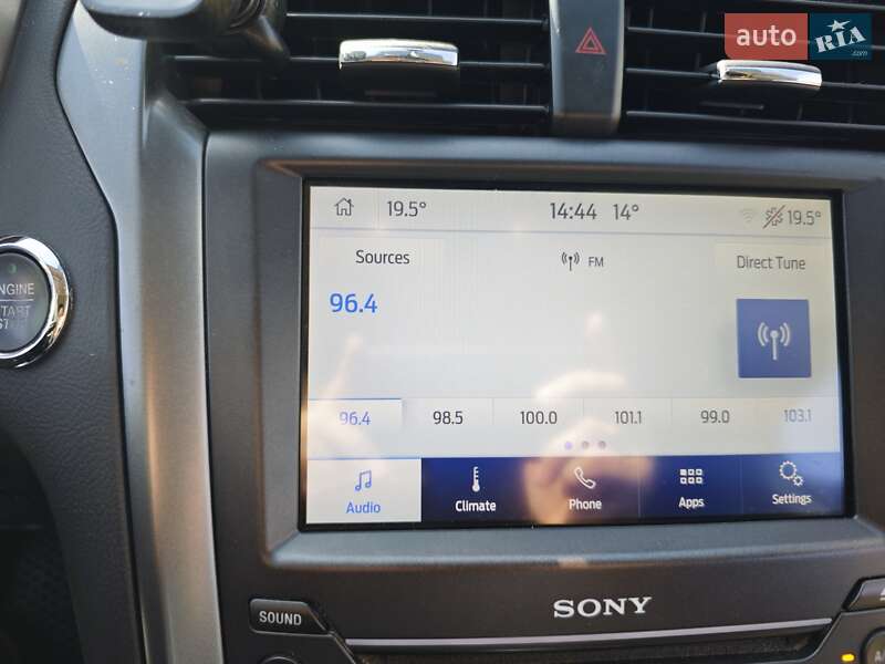 Седан Ford Fusion 2015 в Кагарлику