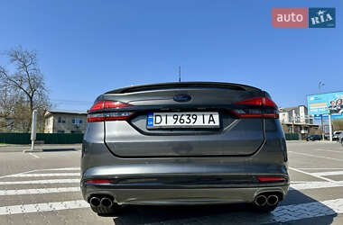 Седан Ford Fusion 2016 в 