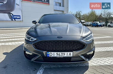 Седан Ford Fusion 2016 в 