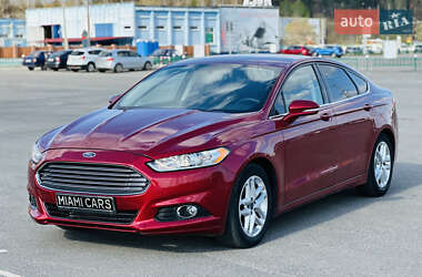 Седан Ford Fusion 2014 в 