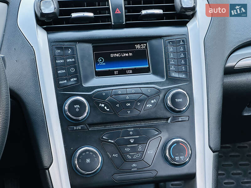 Седан Ford Fusion 2014 в Харкові