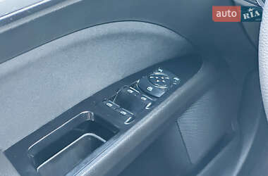 Седан Ford Fusion 2014 в 