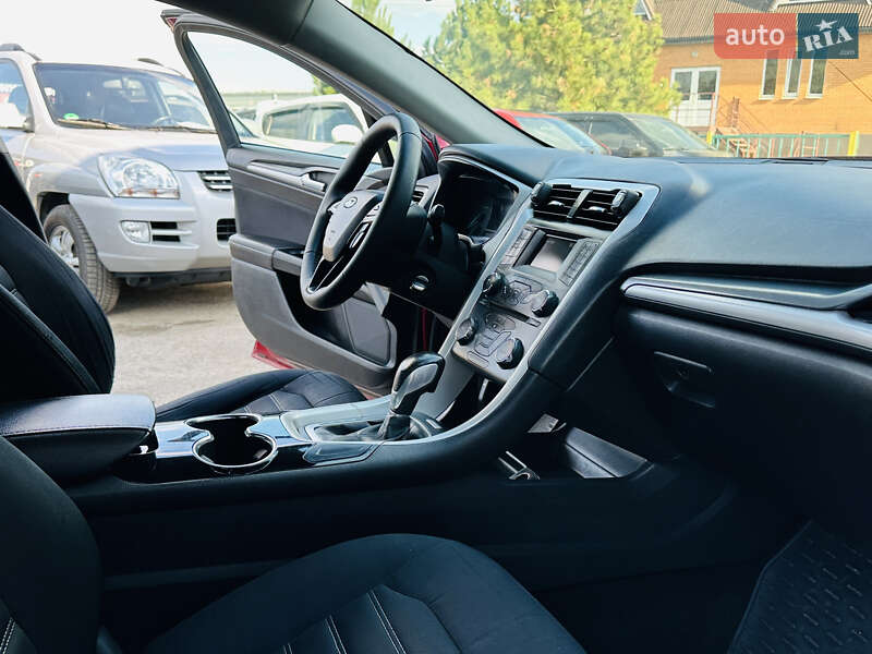 Седан Ford Fusion 2014 в Харкові