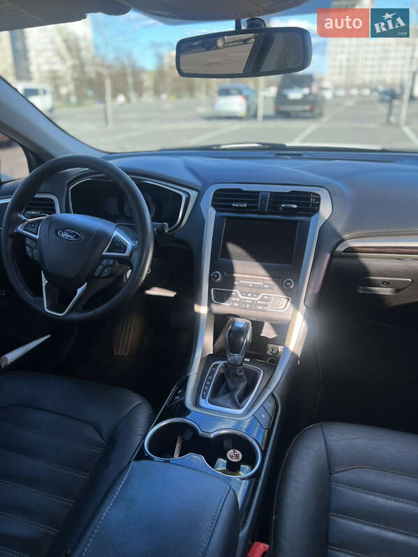 Седан Ford Fusion 2016 в Києві