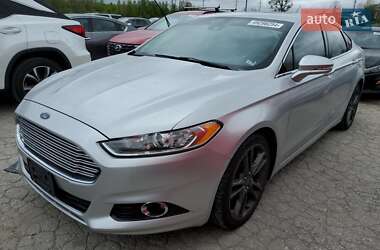 Седан Ford Fusion 2015 в 