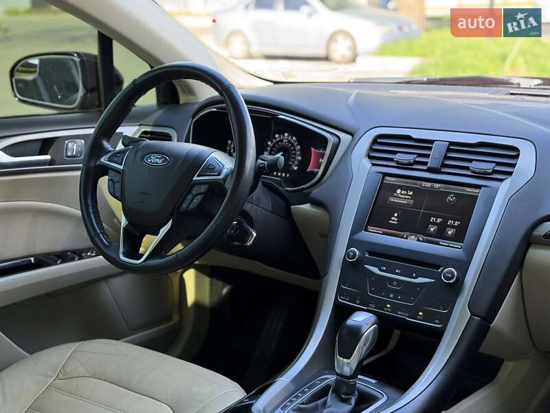 Седан Ford Fusion 2013 в Днепре