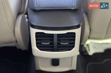 Седан Ford Fusion 2013 в 