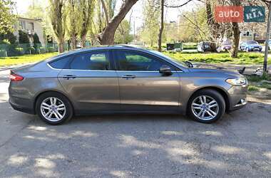 Седан Ford Fusion 2014 в 