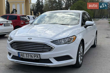 Седан Ford Fusion 2017 в 