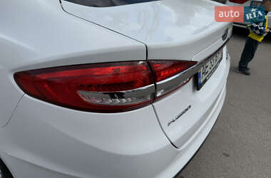 Седан Ford Fusion 2017 в 