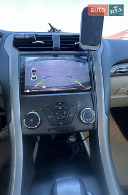 Седан Ford Fusion 2013 в 