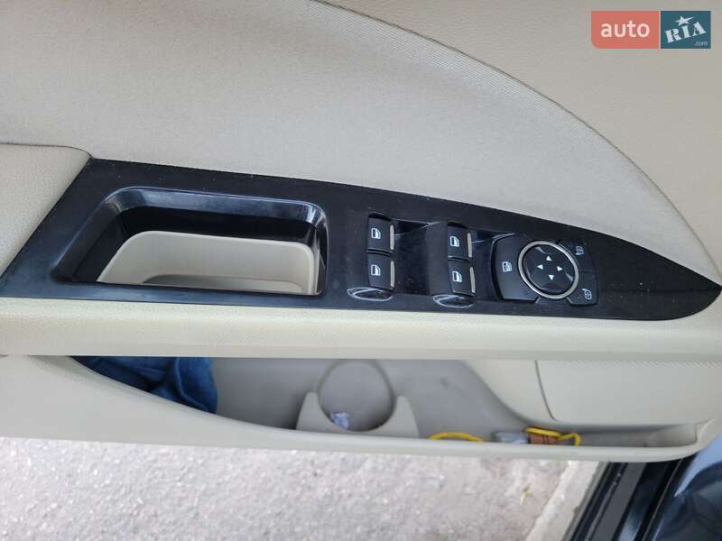 Седан Ford Fusion 2013 в Желтых Водах