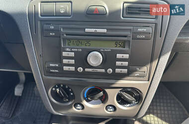 Хетчбек Ford Fusion 2010 в 