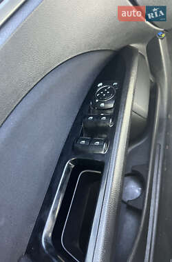 Седан Ford Fusion 2013 в 