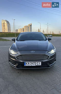 Седан Ford Fusion 2016 в 