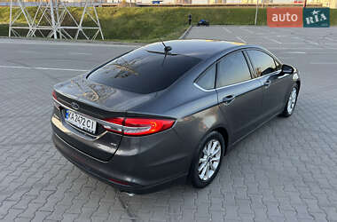 Седан Ford Fusion 2016 в 