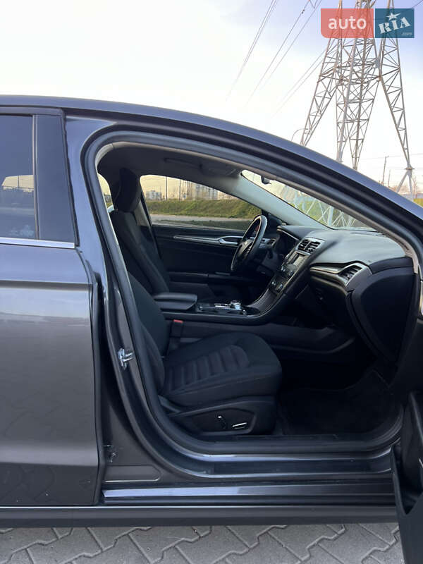 Седан Ford Fusion 2016 в Киеве