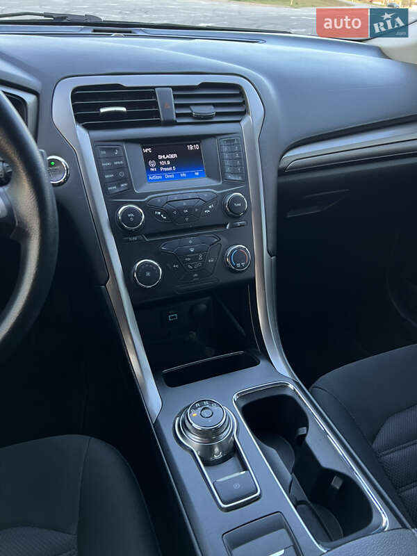 Седан Ford Fusion 2016 в Киеве