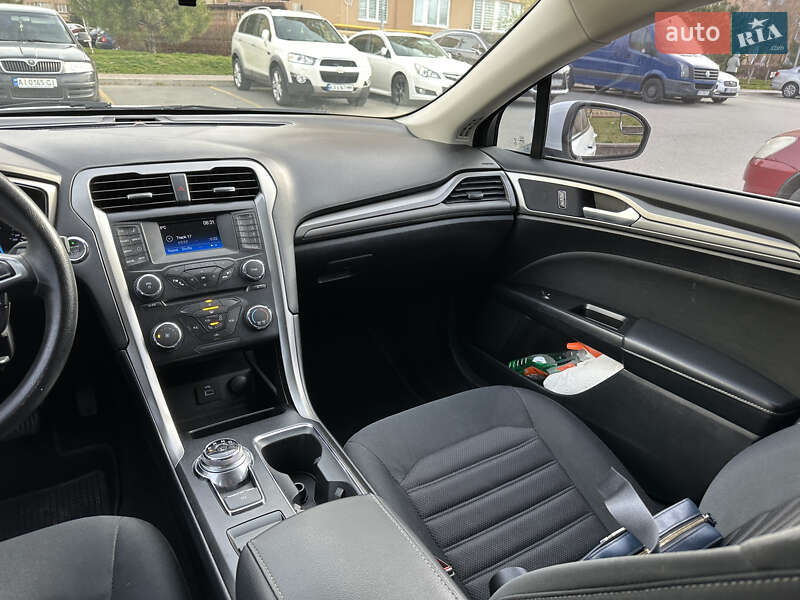 Седан Ford Fusion 2016 в Киеве