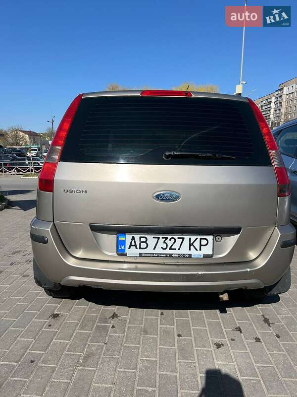 Хетчбек Ford Fusion 2003 в Вінниці