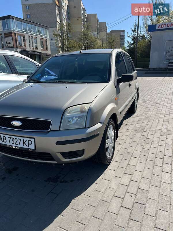 Хетчбек Ford Fusion 2003 в Вінниці