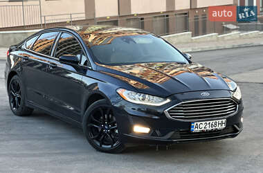 Седан Ford Fusion 2020 в 