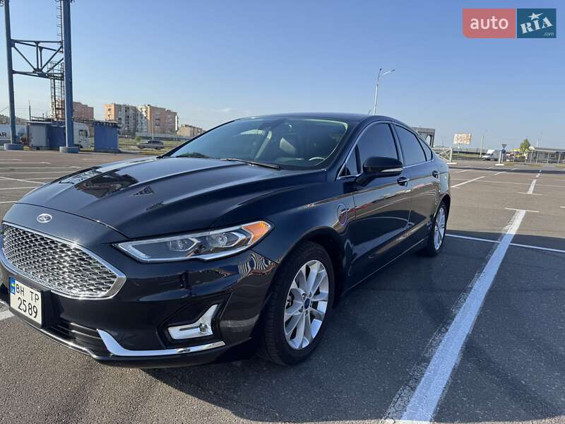 Седан Ford Fusion 2020 в Одессе
