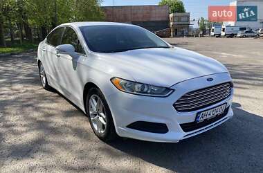 Седан Ford Fusion 2013 в 