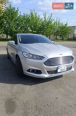 Седан Ford Fusion 2015 в 