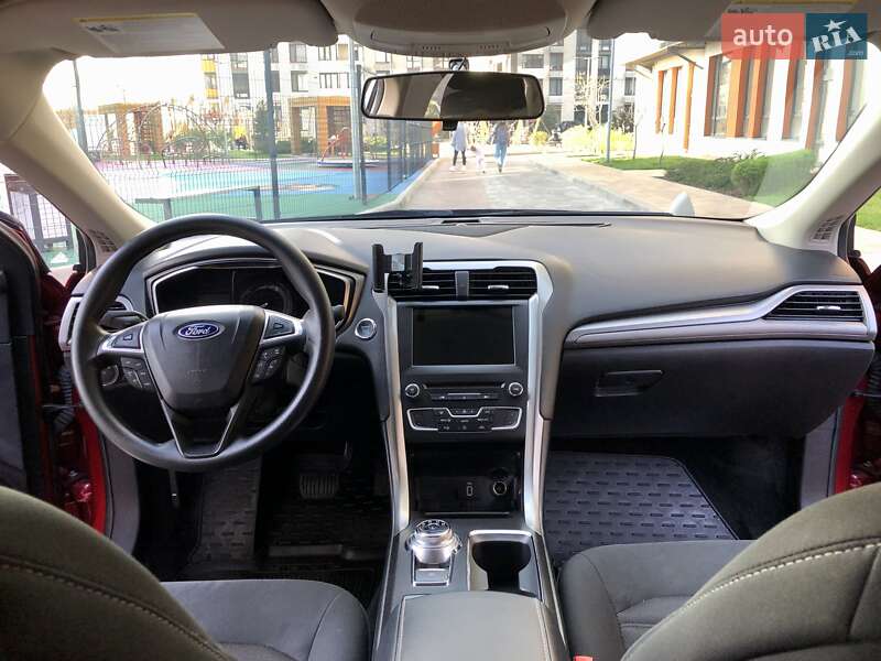 Седан Ford Fusion 2018 в Киеве