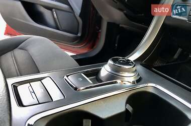 Седан Ford Fusion 2018 в 