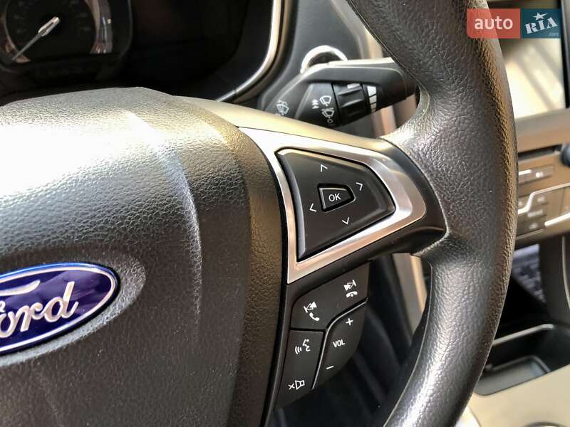 Седан Ford Fusion 2018 в Киеве