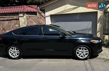 Седан Ford Fusion 2014 в 