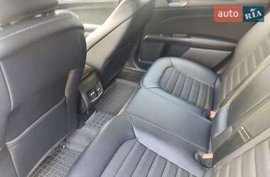 Седан Ford Fusion 2018 в 