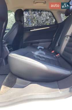 Седан Ford Fusion 2014 в 