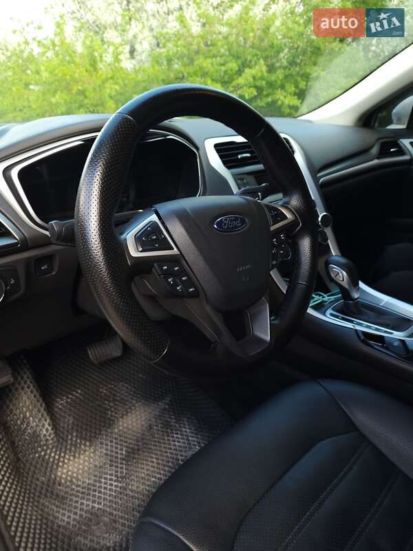 Седан Ford Fusion 2014 в Киеве